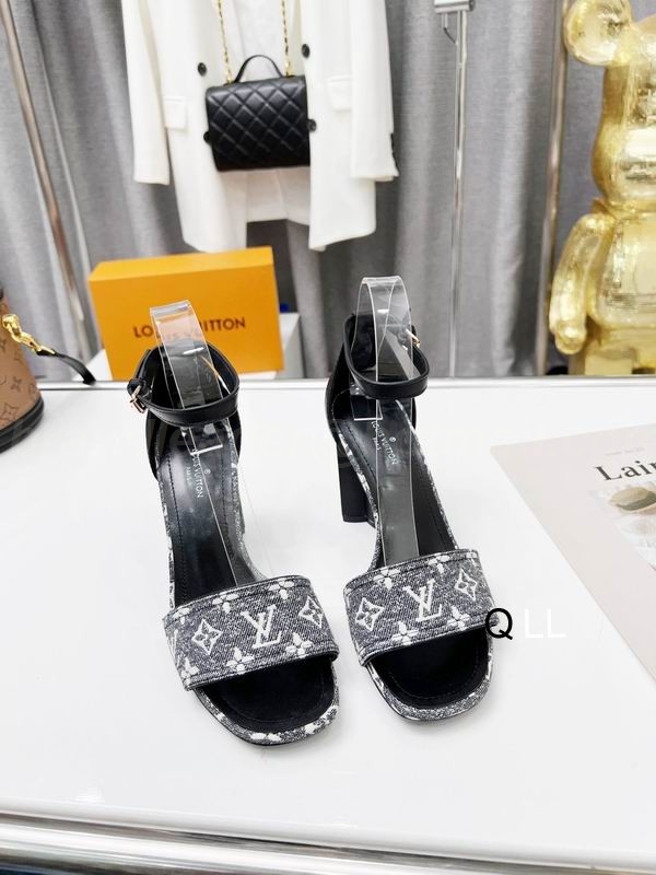 Louis Vuitton Women's Shoes 74
